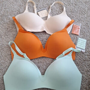 Lot Of 3 UnderOutfit Bras Size XL 1258 1277 Wireless Molded Cup NWT Sand Orange